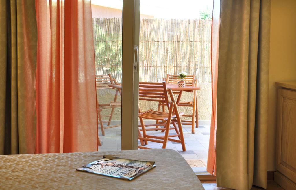 Affittacamere B&B La Villa Dei Graniti Villasimius Bilik gambar